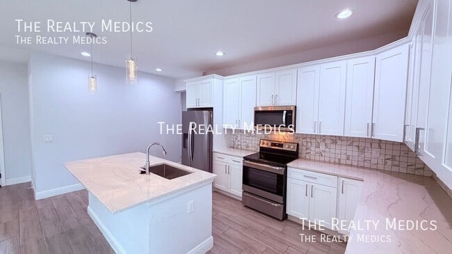 Photo - 959 11th Ave