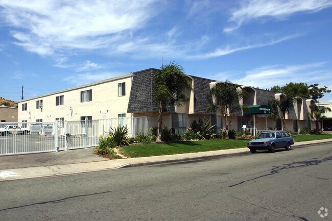 Terre at 1038 Peach