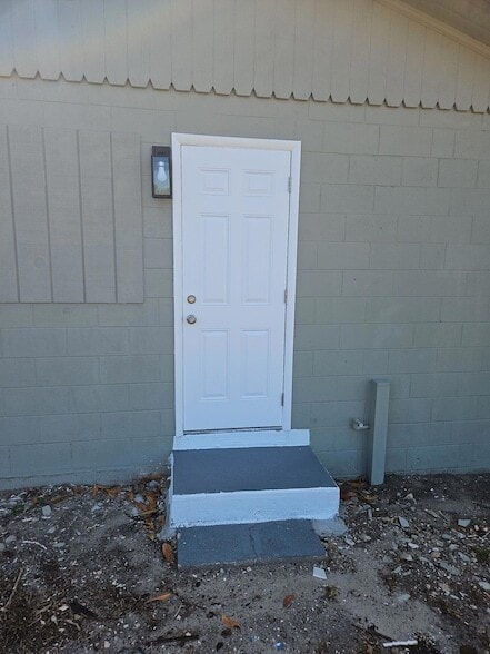 Photo - 815 Dundas Ct