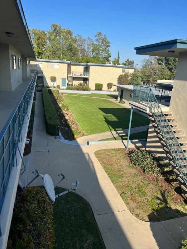 Photo - 750 W Bonita Ave Unidad 21