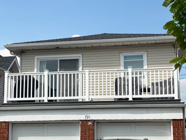 721 E Walnut St Unit 2