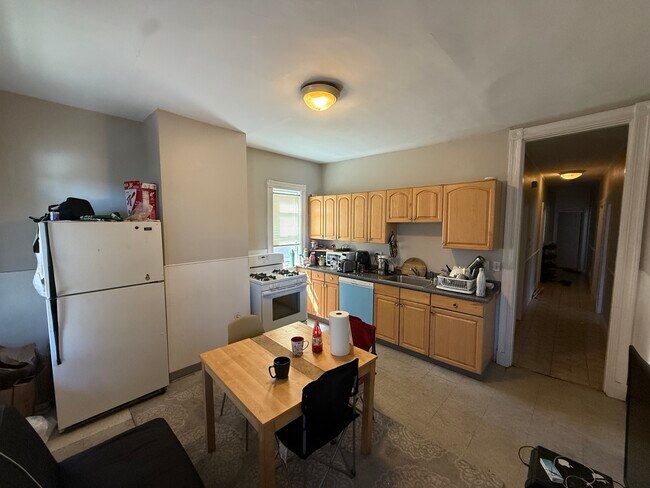 Photo - 348 Faneuil St Unit 2