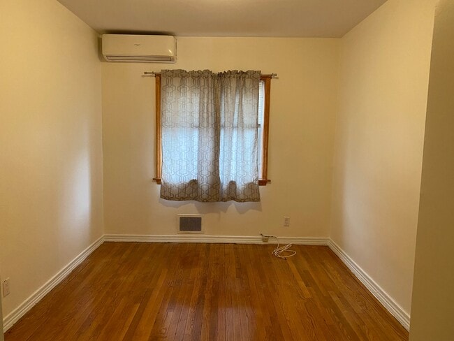 Photo - 75-03-7198 198th St Unit 1st FL and basement