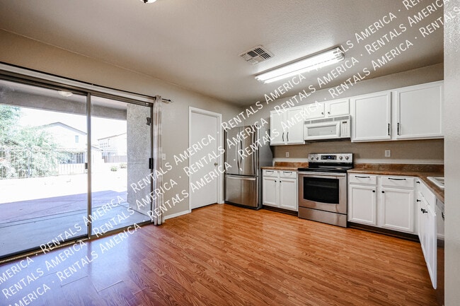 Photo - 9404 W Terri Lee Dr