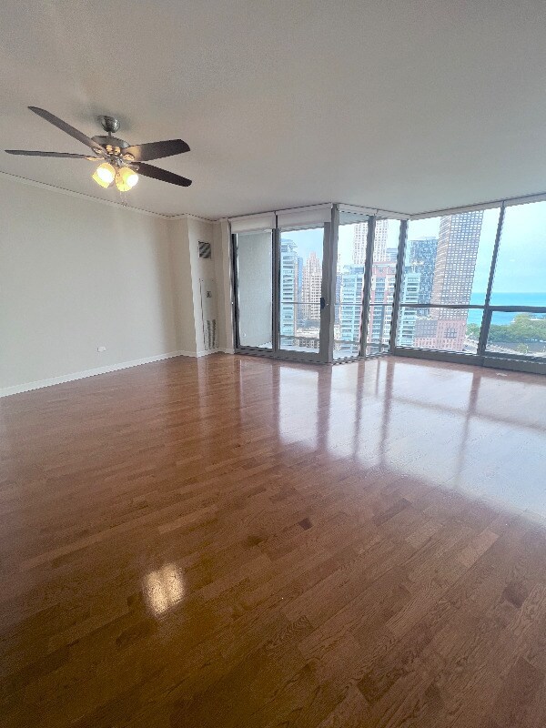 Photo - 420 E Waterside Dr Unidad 2212 Rental