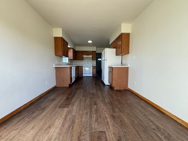 Photo - 416 Pecor St