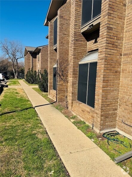 Building Photo - 4448 Chaha Rd Unit 206 Rental