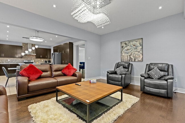 Building Photo - 49 Riseborough Dr