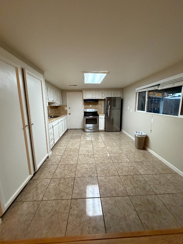 Photo - 881 Casselman Dr