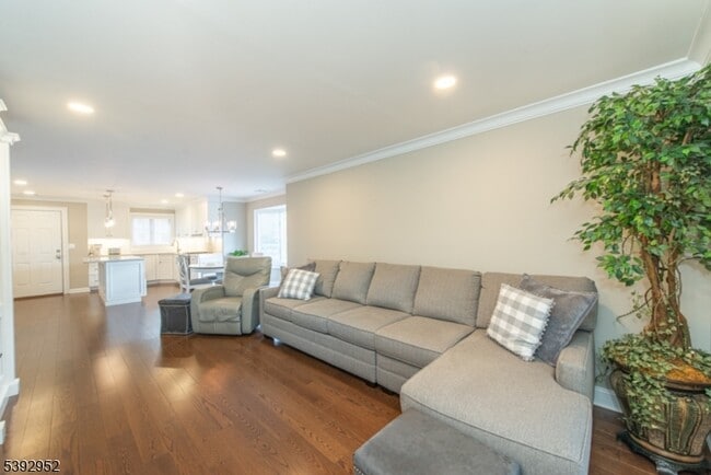 Photo - 136 Changebridge Rd Unit N1