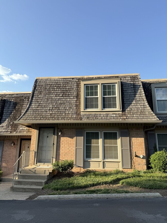 Building Photo - 3000 Hillsboro Pike Unit 23 Rental