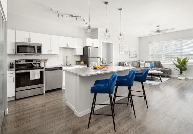 Building Photo - The TROTTA