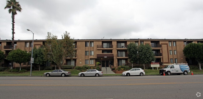 Northridge Gardens Apartments