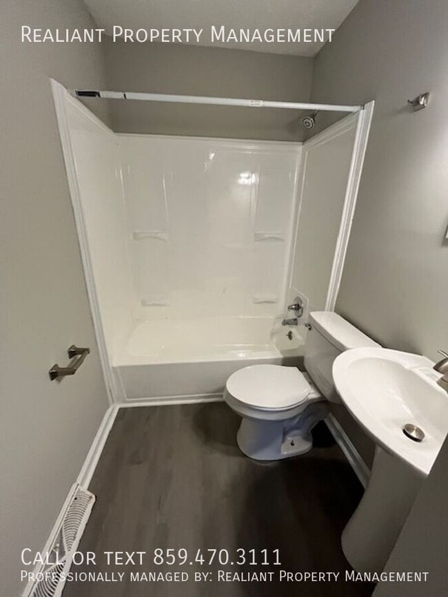 Photo - 1686 Hill View Pl