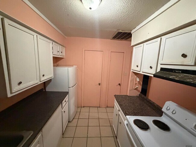 Photo - 6879 Cezanne Ave Unit C