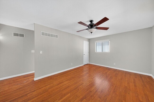 Photo - 1226 Baron Ave