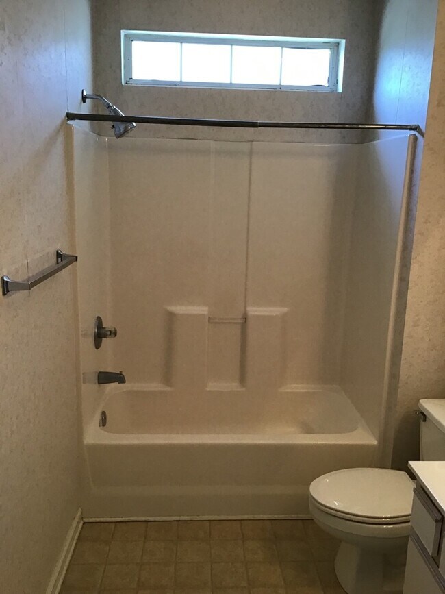 Photo - 1 Bedroom Unfurnished Condo in Fairways Unit 5-K