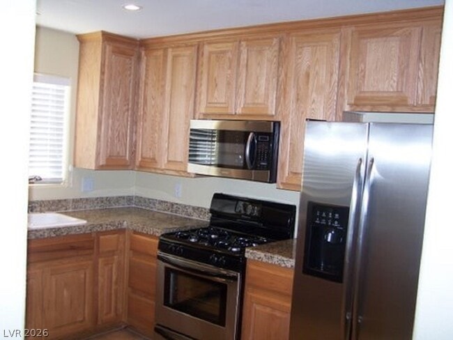 Photo - 6045 Aripeka St