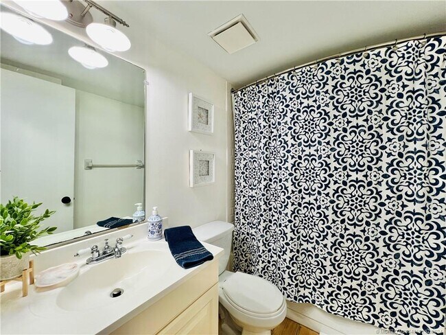 Photo - 9400 S Ocean Dr Unit 202