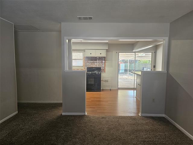 Photo - 604 E 4th St