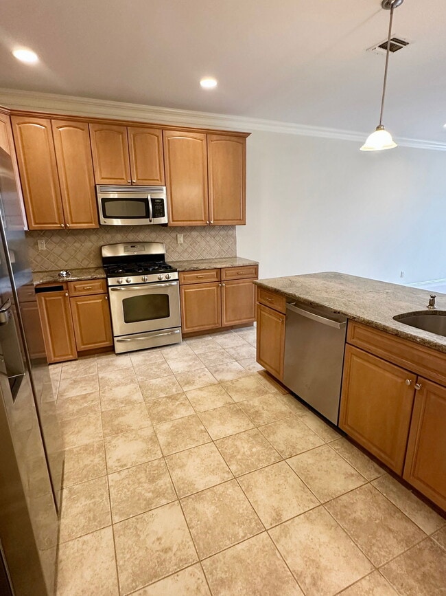 Photo - Madison Avenue, Park Ridge, NJ 07656 - 2 B... Unit 105
