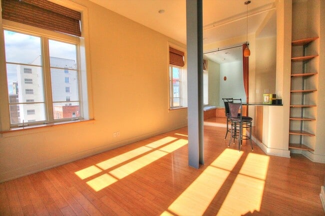 Photo - Gorgeous Studio Condo On The 4th Floor Of The Kress Building In Downtown Durham!