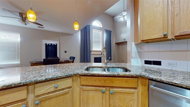 Photo - 21050 Florette Ln