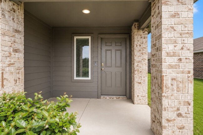Photo - 5306 Evergreen Heights Ln