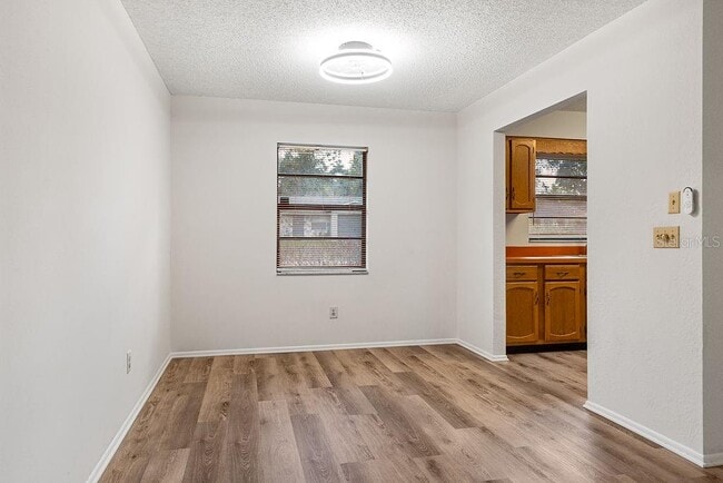 Photo - 223 E Fern Dr