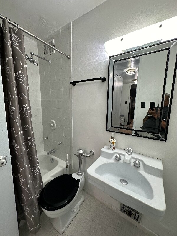 Photo - 1450 E 55th Pl Unit 324 S