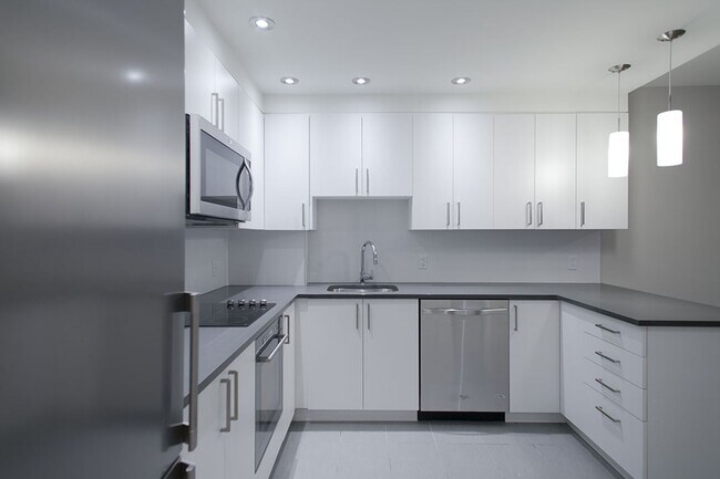 Photo - 3495 Rue de la Montagne Unit 409