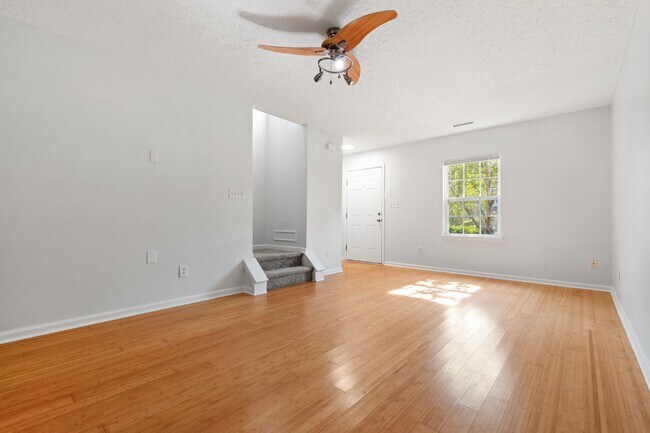 3406 Tarleton W