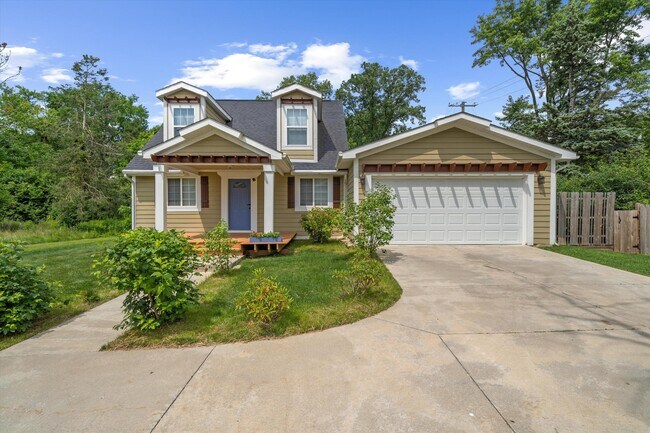 1 Maple Vlg Ct