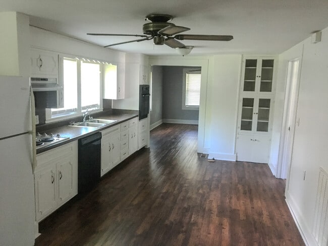 Photo - 108 Denson Ave NW