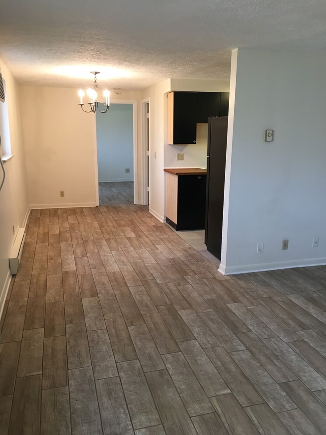 Photo - 6065 Donna-Jay Dr