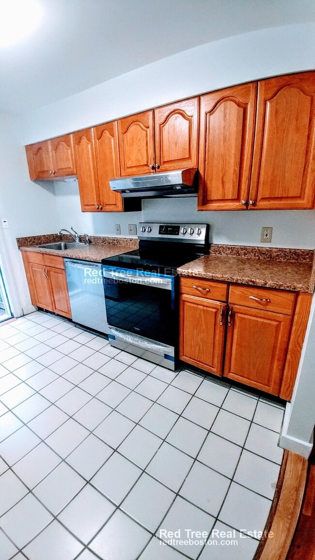 Photo - 479 High St Unit 2