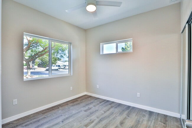 Photo - 5294 Manhasset Dr