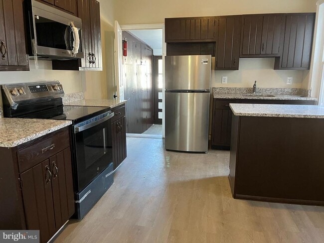 Photo - 133 E Nields St