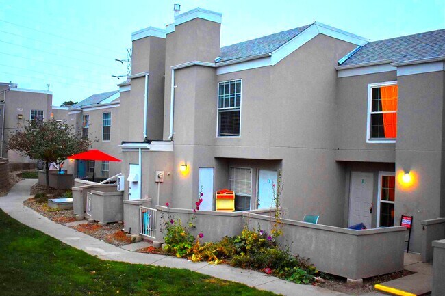 Front View - 3455 Rebecca Ln Unit G