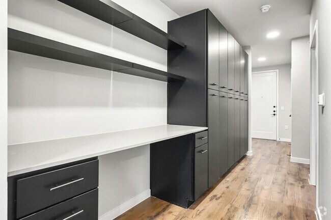 Building Photo - 4510 Terry-O Ln Unit 206 Rental