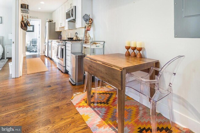 Photo - 1659 Holbrook St NE Unit 1