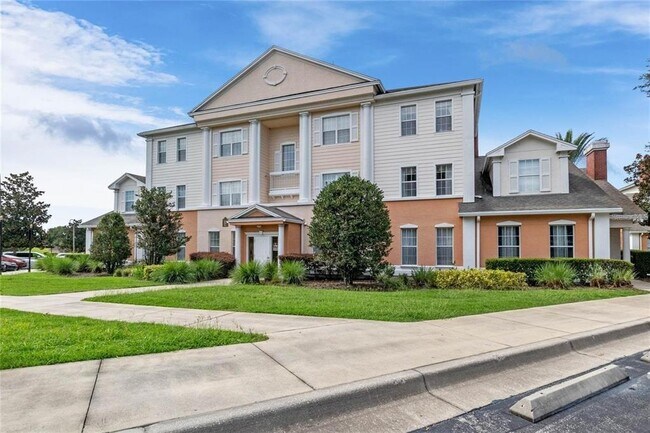1598 Heritage Crossing Ct Unit 102