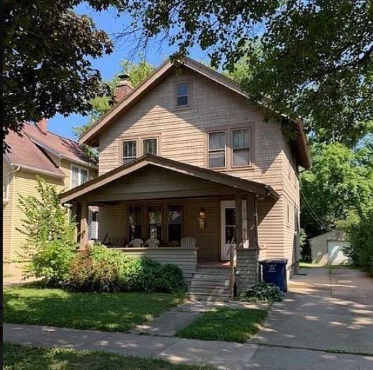 Building Photo - 815 Dewey-815DEW Unit 815DEW