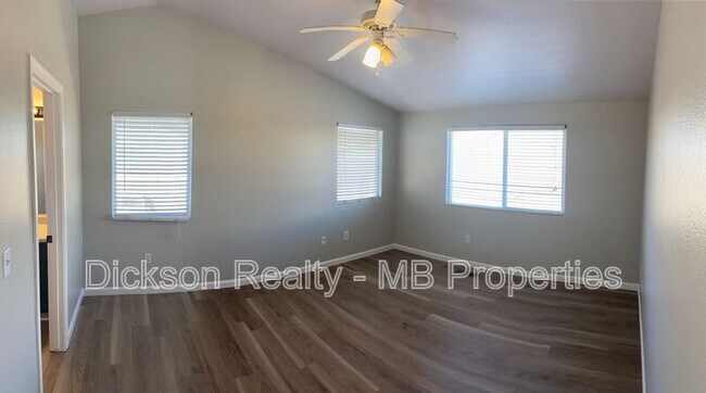 Photo - 162 Prairie Ln