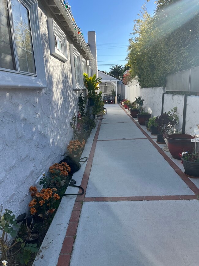 Photo - 8920 Olin St Unidad B
