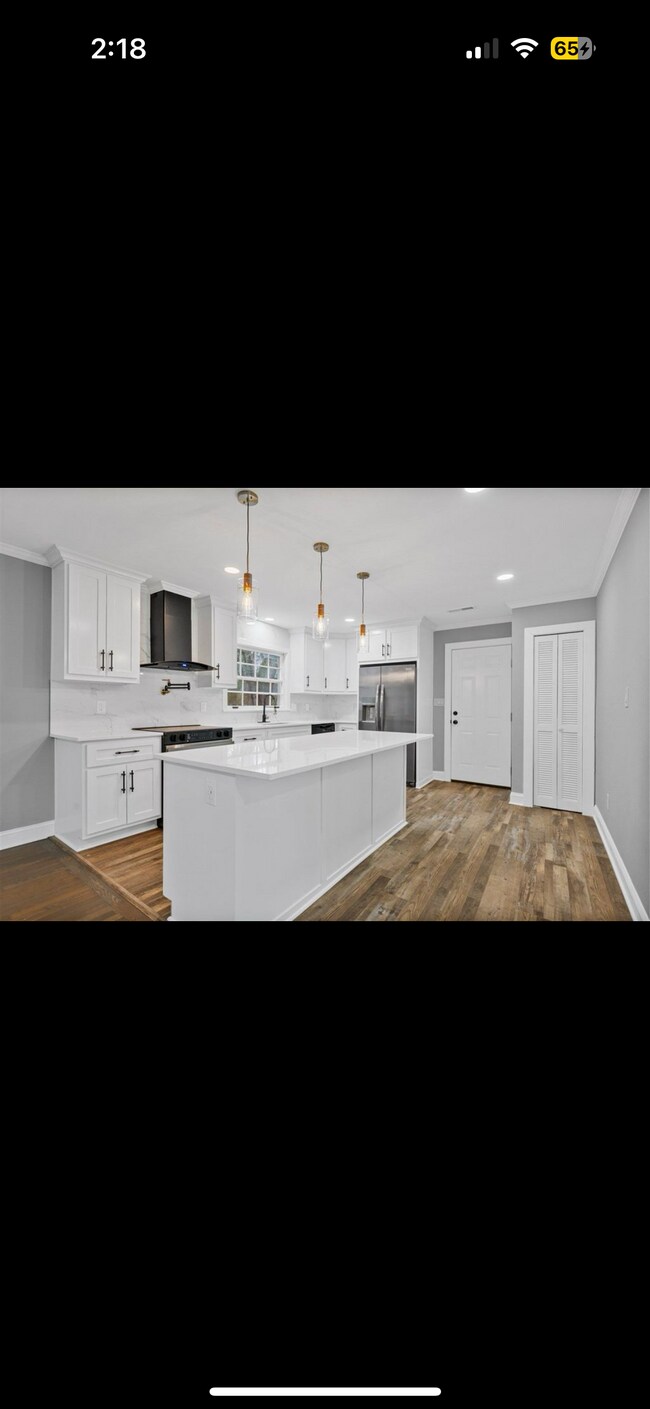 Photo - 108 Lynnwood Dr