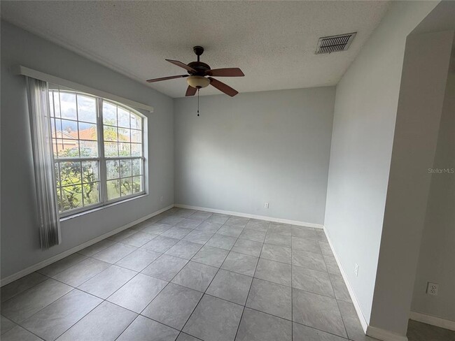 Photo - 2290 The Oaks Blvd