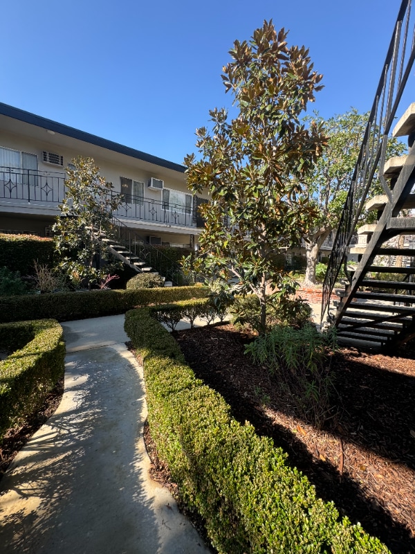 Photo - 999 Locust St Unidad 14