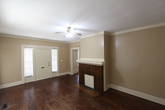 1213 16th Pl SW