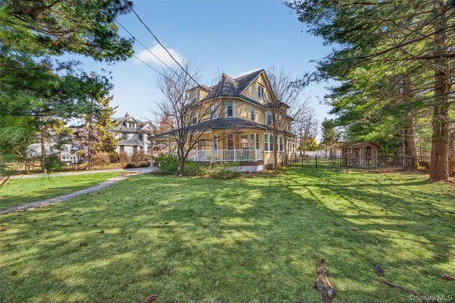 Photo - 121 Morris Ave